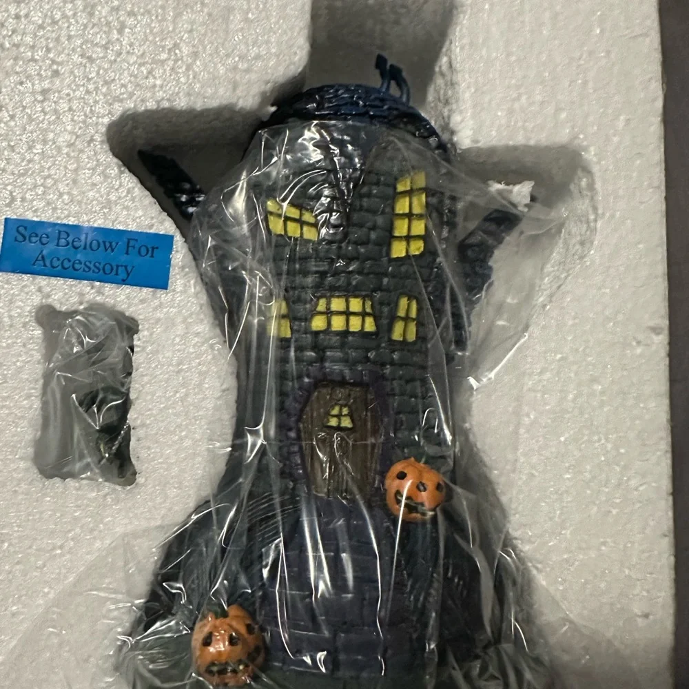nightmare before christmas bat house hawthorne village - Picture 6 of 7